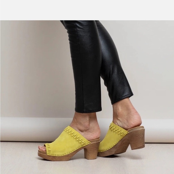 Calou Stockholm Clog Yellow Mules - Picture 1 of 7